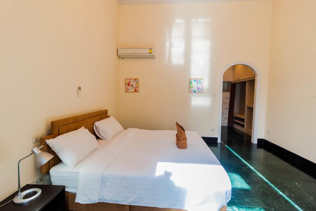 Jomtien Palace Pool Villa By Pattaya Sunny Rentals Ban Nong Tabaek Exterior foto